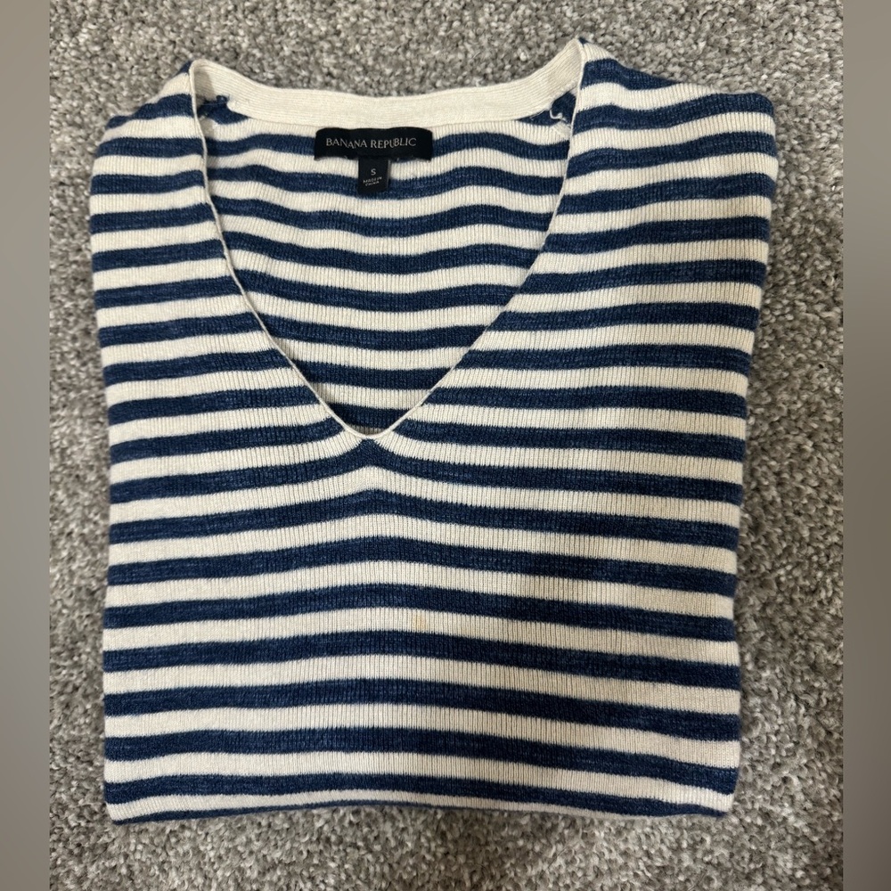 Banana Republic Blue and Cream Striped V-Neck Sweater